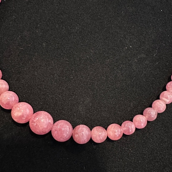 Strawberry quartz bead necklace by Jay King - Picture 6 of 10